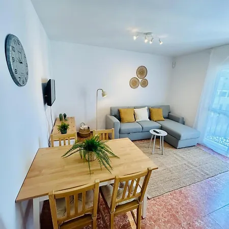 Estrella Del Mar - Carihuela, Playa トレモリノス