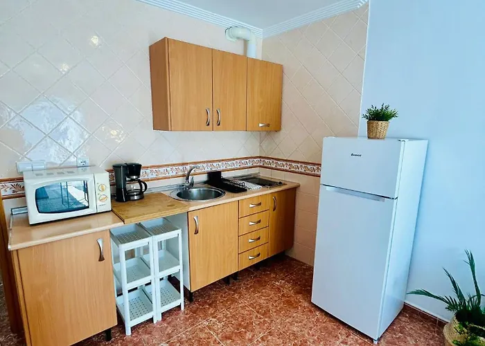 Estrella Del Mar - Carihuela, Playa