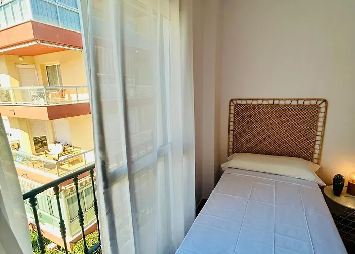 Апартаменты Estrella Del Mar - Carihuela, Playa Торремолинос